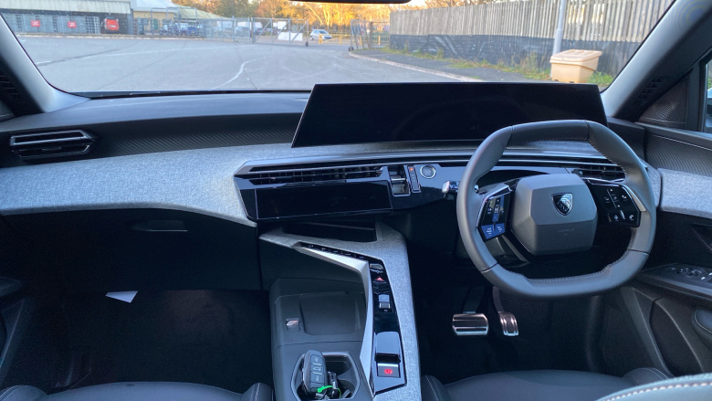 Peugeot 5008 157kW Allure 73kWh 5dr Auto Electric Estate